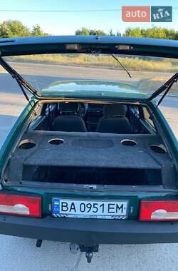 Хэтчбек ВАЗ 2109 1993 в 
