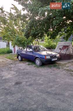Хэтчбек ВАЗ 2109 2003 в 