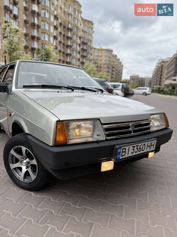Хэтчбек ВАЗ / Lada 2109 2006 в Киеве