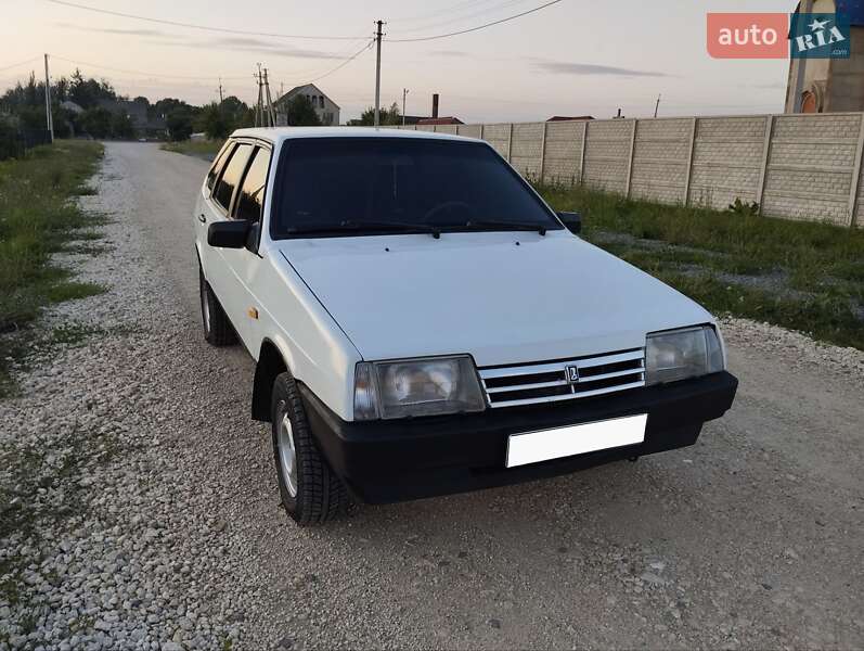 Хэтчбек ВАЗ 2109 1991 в 