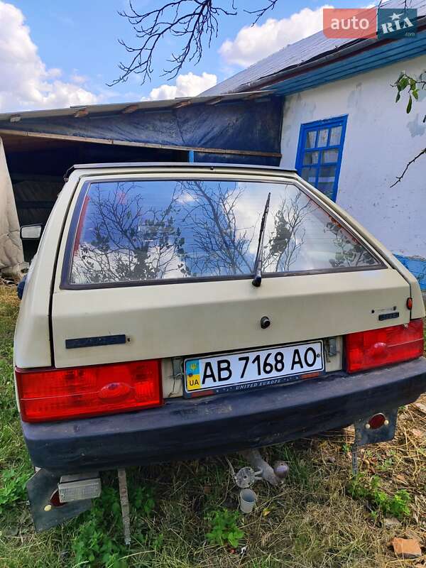 Хэтчбек ВАЗ / Lada 2109 1993 в Бершади