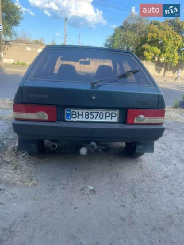 Хэтчбек ВАЗ / Lada 2109 2004 в Одессе