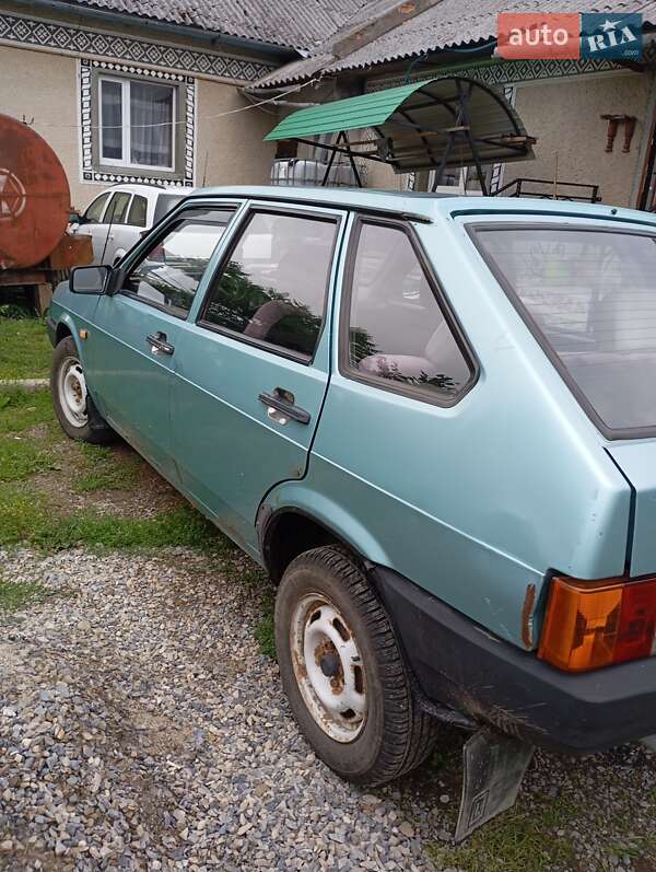 Хэтчбек ВАЗ / Lada 2109 1996 в Кривце