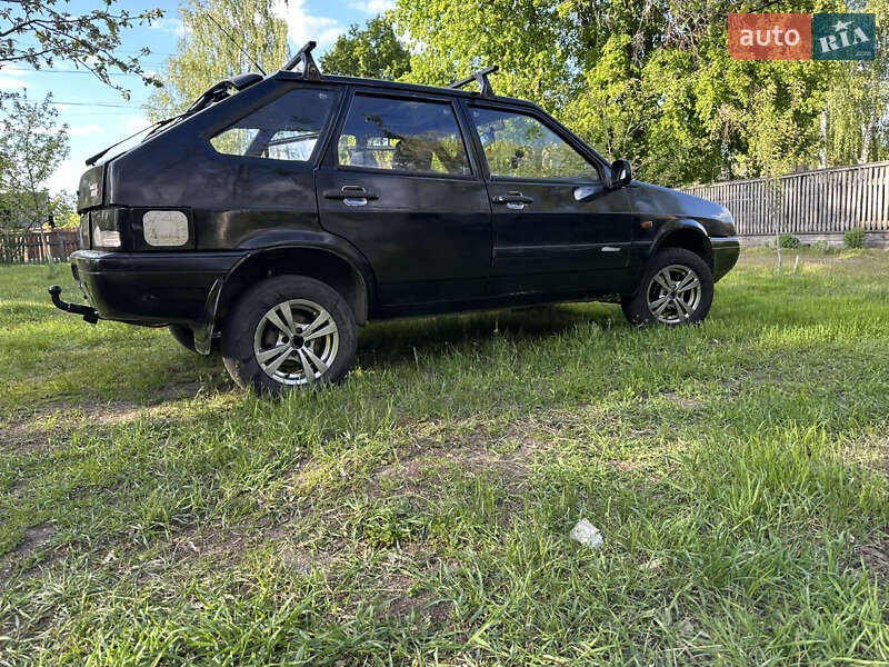 Хэтчбек ВАЗ 2109 1998 в 