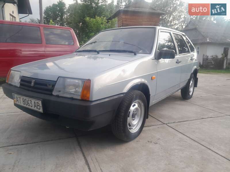 Хэтчбек ВАЗ / Lada 2109 2005 в Надворной