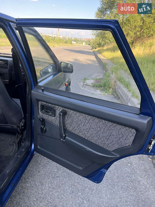 Хетчбек ВАЗ / Lada 2109 2006 в Львові