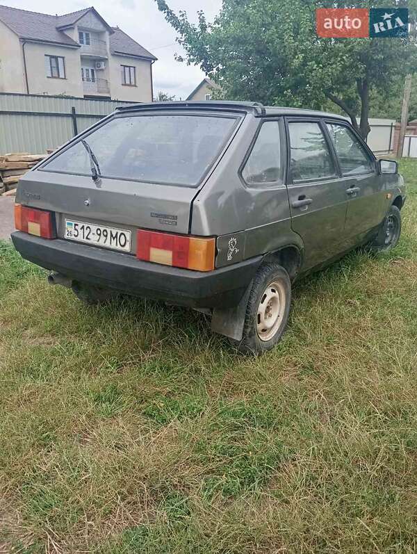 Хэтчбек ВАЗ / Lada 2109 1994 в Черновцах