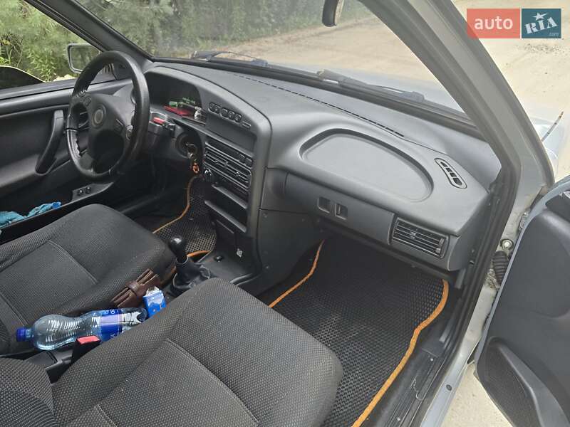 Хэтчбек ВАЗ / Lada 2109 2011 в Житомире