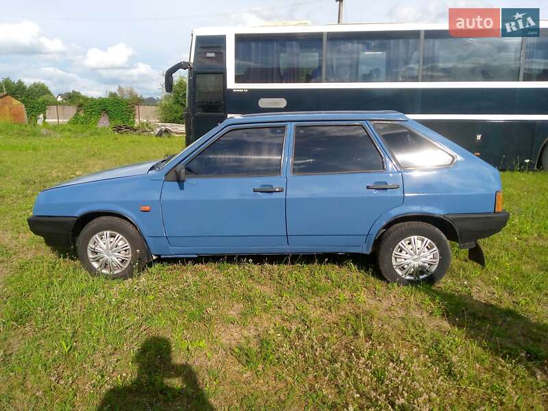 Хэтчбек ВАЗ / Lada 2109 1994 в Ковеле