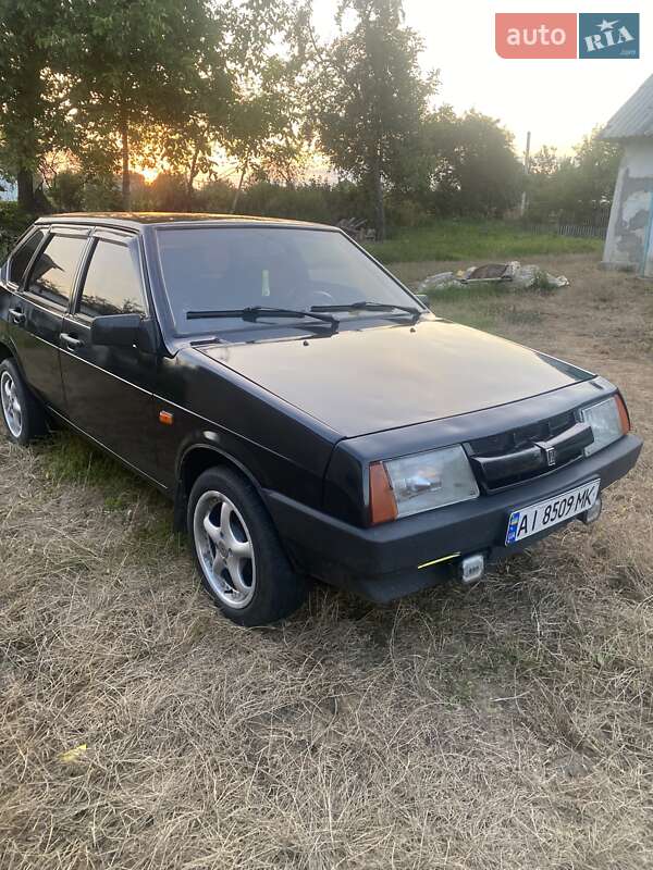 Хэтчбек ВАЗ 2109 1989 в 