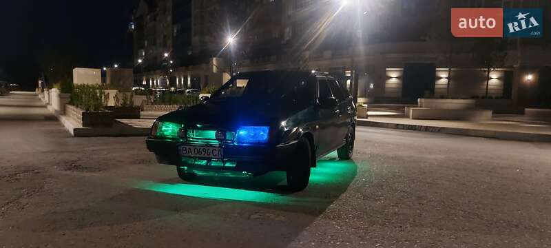 Хэтчбек ВАЗ 2109 2001 в 