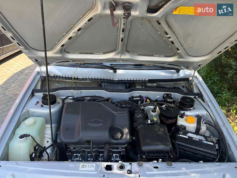 Хэтчбек ВАЗ / Lada 2109 2011 в Новомосковске