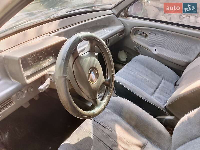 Хэтчбек ВАЗ / Lada 2109 1998 в Николаеве