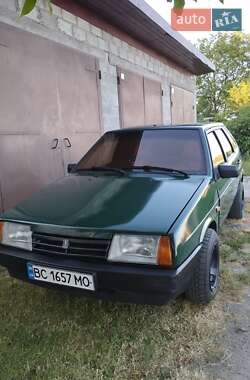 Хэтчбек ВАЗ 2109 1997 в 