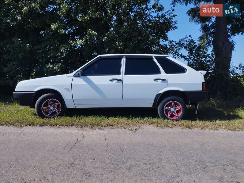 Хэтчбек ВАЗ / Lada 2109 2009 в Ставище