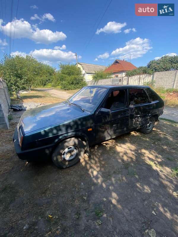 Хэтчбек ВАЗ / Lada 2109 2005 в Черкассах