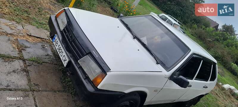 Хэтчбек ВАЗ / Lada 2109 1993 в Попельне