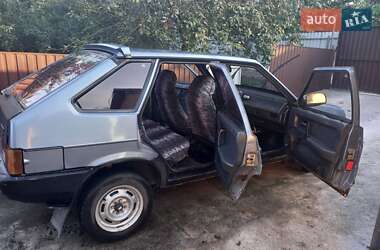 Хэтчбек ВАЗ 2109 1993 в 