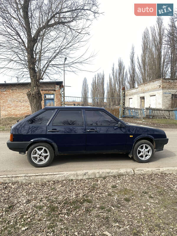 Хетчбек ВАЗ / Lada 2109 2005 в Олександрії фото 6 Хетчбек ВАЗ / Lada 2109 2005 в Олександрії