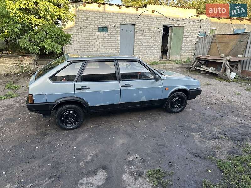 Хэтчбек ВАЗ / Lada 2109 2002 в Великом Бурлуке