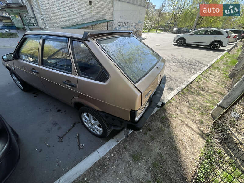 Хэтчбек ВАЗ / Lada 2109 1987 в Броварах
