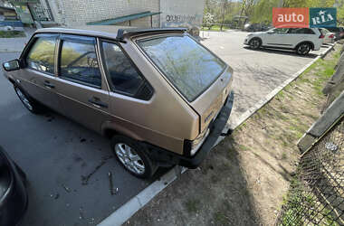 Хэтчбек ВАЗ 2109 1987 в 