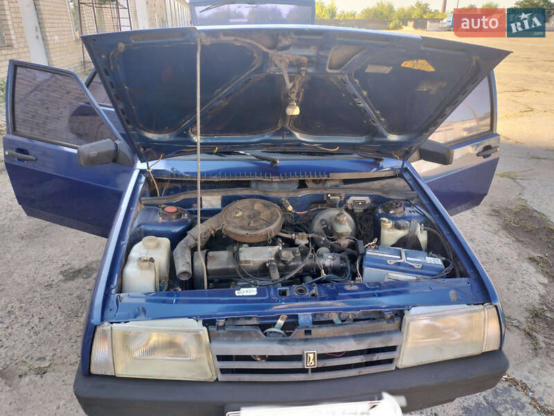 Хетчбек ВАЗ / Lada 2109 2002 в Миколаєві