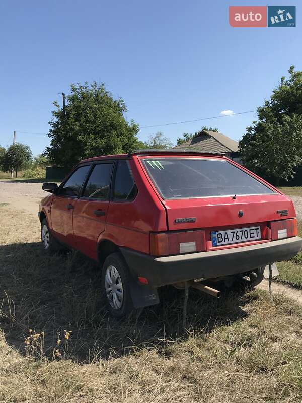 Хетчбек ВАЗ / Lada 2109 1990 в Благовіщенську фото 3 Хетчбек ВАЗ / Lada 2109 1990 в Благовіщенську