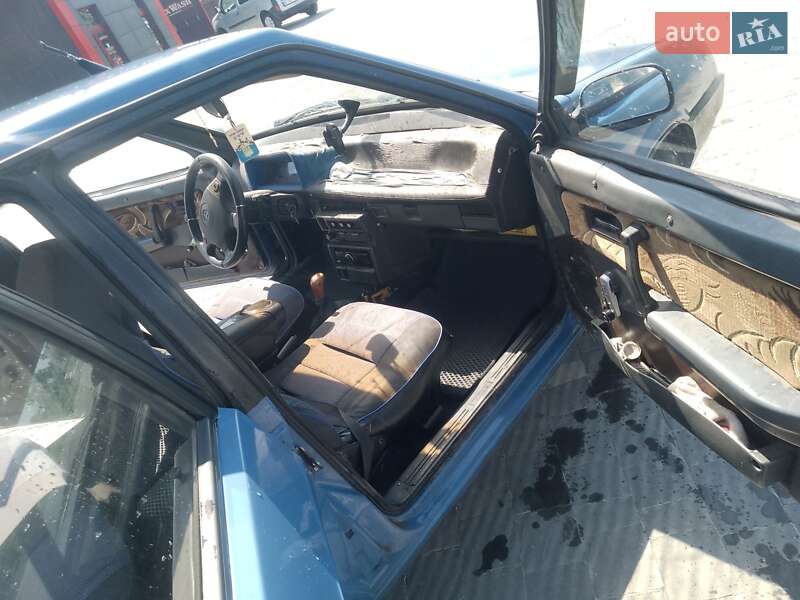 Хэтчбек ВАЗ / Lada 2109 1991 в Буске фото 3 Хэтчбек ВАЗ / Lada 2109 1991 в Буске