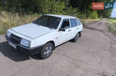 Хэтчбек ВАЗ 2109 1990 в 