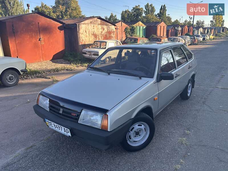 Хэтчбек ВАЗ / Lada 2109 2009 в Киеве