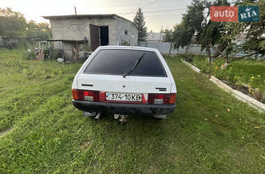 Хэтчбек ВАЗ 2109 1999 в 