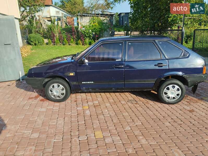 Хэтчбек ВАЗ / Lada 2109 1989 в Щирце