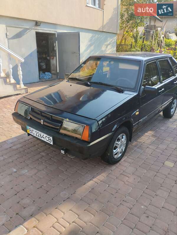 Хэтчбек ВАЗ / Lada 2109 1989 в Щирце