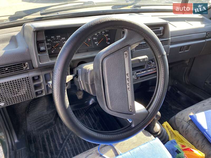 Хетчбек ВАЗ / Lada 2109 2003 в Чорноморську