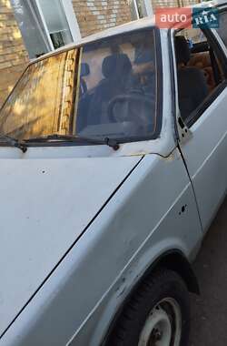 Хэтчбек ВАЗ 2109 1993 в 