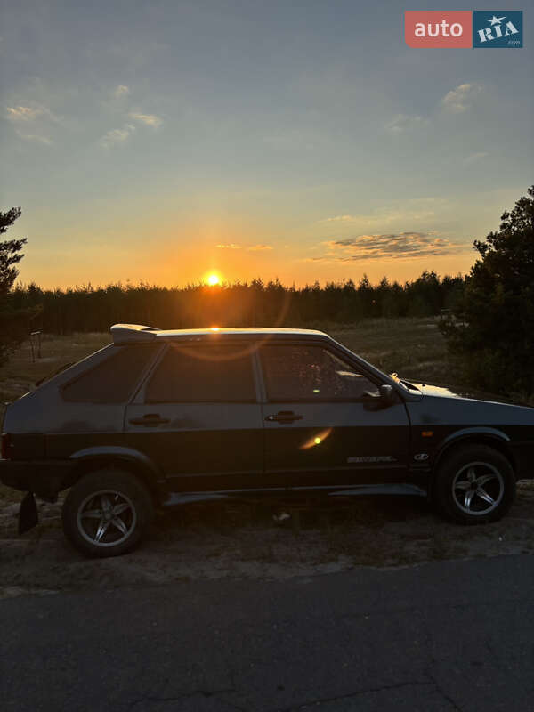 Хетчбек ВАЗ / Lada 2109 2005 в Сарнах