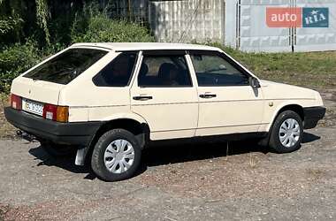 Хэтчбек ВАЗ 2109 1988 в 