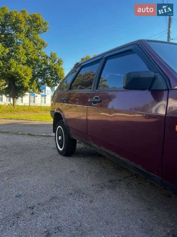 Хэтчбек ВАЗ / Lada 2109 2001 в Чернигове