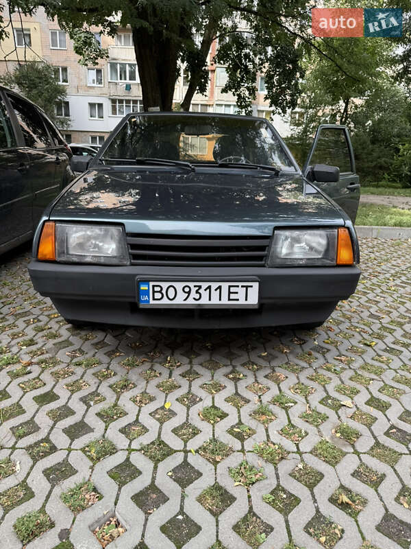 Хэтчбек ВАЗ / Lada 2109 2005 в Тернополе