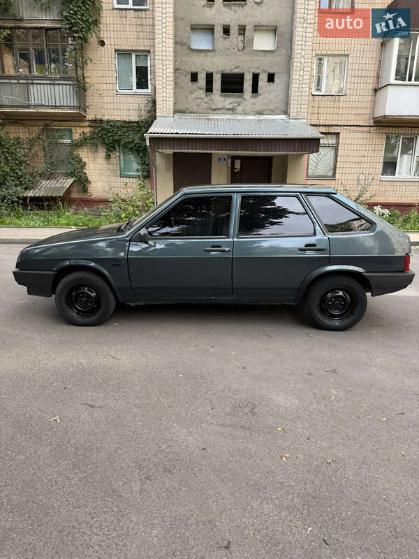 Хэтчбек ВАЗ / Lada 2109 2005 в Тернополе