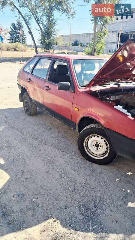 Хетчбек ВАЗ / Lada 2109 1998 в Дніпрі
