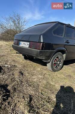 Хэтчбек ВАЗ / Lada 2109 2000 в Львове
