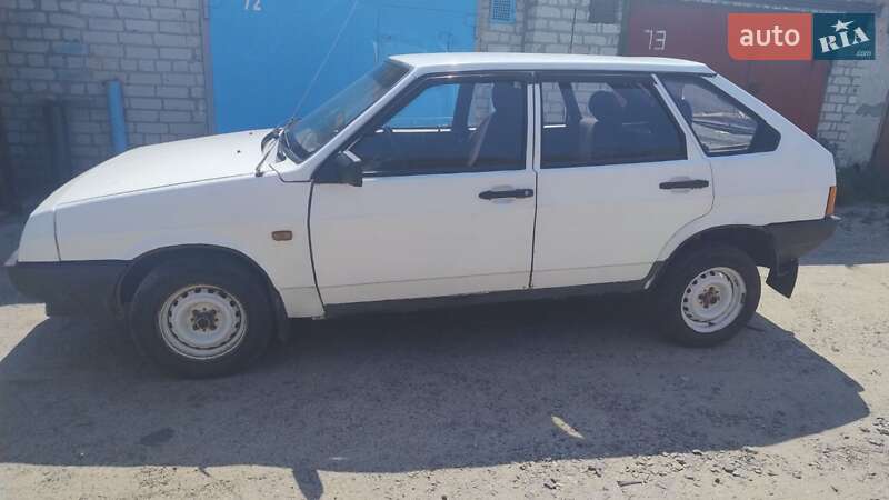 Хэтчбек ВАЗ / Lada 2109 1991 в Горишних Плавнях