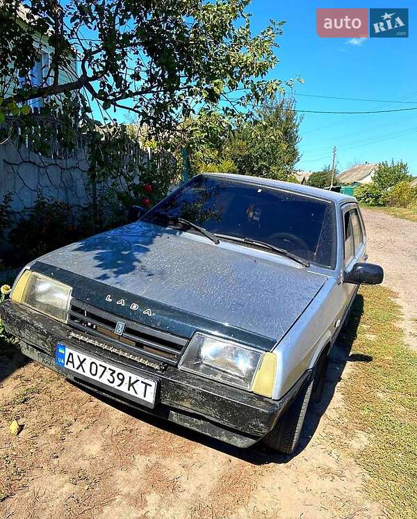 Хетчбек ВАЗ / Lada 2109 2003 в Золочеві