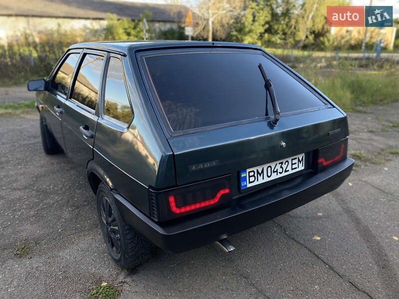 Хэтчбек ВАЗ / Lada 2109 2005 в Мирополе