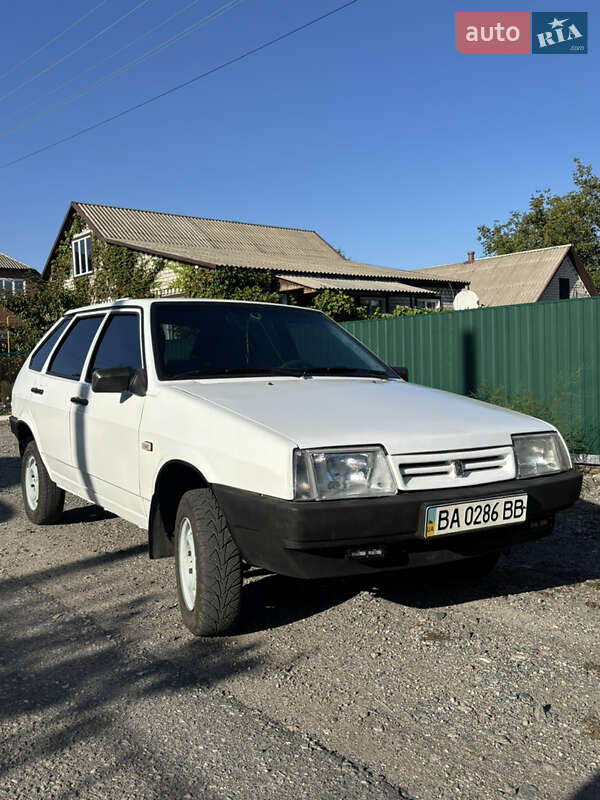Хэтчбек ВАЗ / Lada 2109 1990 в Кропивницком