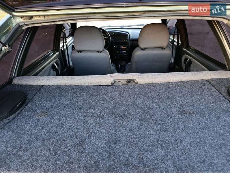 Хэтчбек ВАЗ / Lada 2109 2008 в Новониколаевке