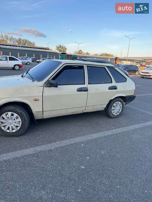 Хэтчбек ВАЗ / Lada 2109 1997 в Харькове фото 7 Хэтчбек ВАЗ / Lada 2109 1997 в Харькове