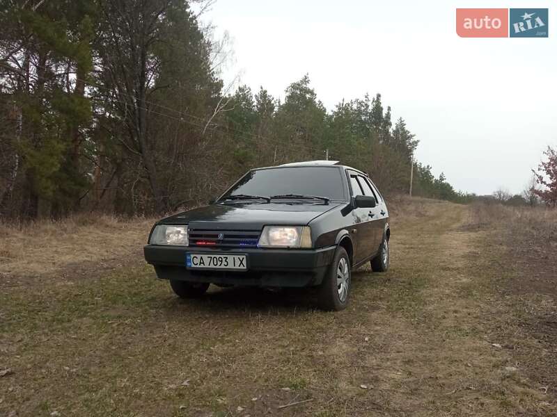 Хэтчбек ВАЗ / Lada 2109 1995 в Звенигородке фото 4 Хэтчбек ВАЗ / Lada 2109 1995 в Звенигородке